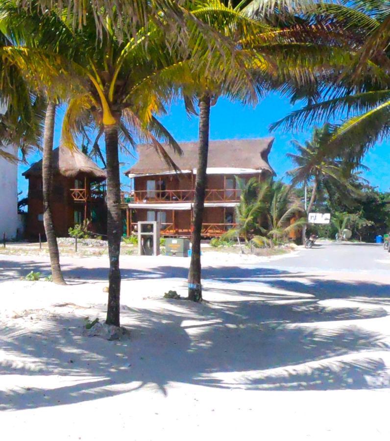 Palmeras de Mahahual Cabañas Exterior foto