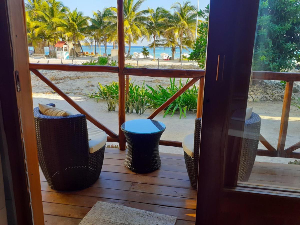 Palmeras de Mahahual Cabañas Exterior foto